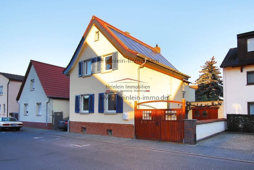 Einfamilienhaus# Sauna# Wintergarten# Kaminofen# PV & Solar# Griesheim Hofmannstr., 64347 Griesheim