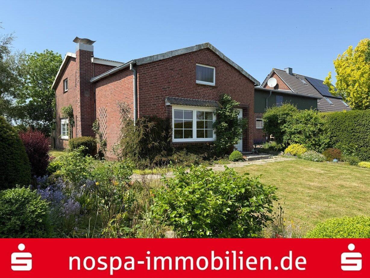 Teilmodernisierte Doppelhaushälfte auf über 1.400 m² großem Grundstück!, 25845 Nordstrand