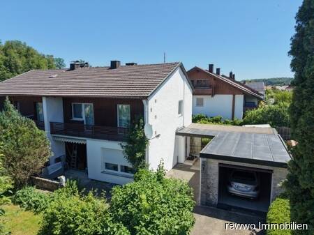 Gemütliche Doppelhaushälfte mit Balkon, Terrasse und Garten in ruhiger Lage, 84508 Burgkirchen a.d. Alz
