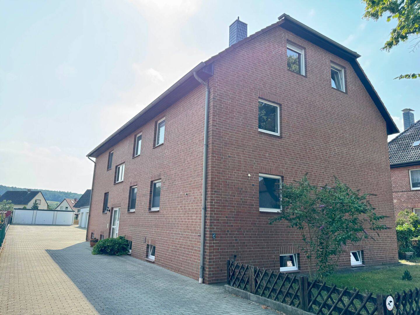 5 Wohneinheiten und 8 Garagen, 38368 Grasleben