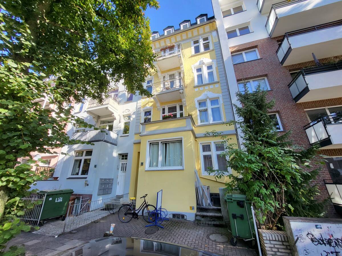 Nähe Bahnhof: Modernisierte 3,5-Zimmer-Altbau-Wohnung in Lübeck-St. Lorenz Nord, Steinrader Weg, 23558 Lübeck (Buntekuh Sankt Lorenz Nord Sankt Lorenz Süd)