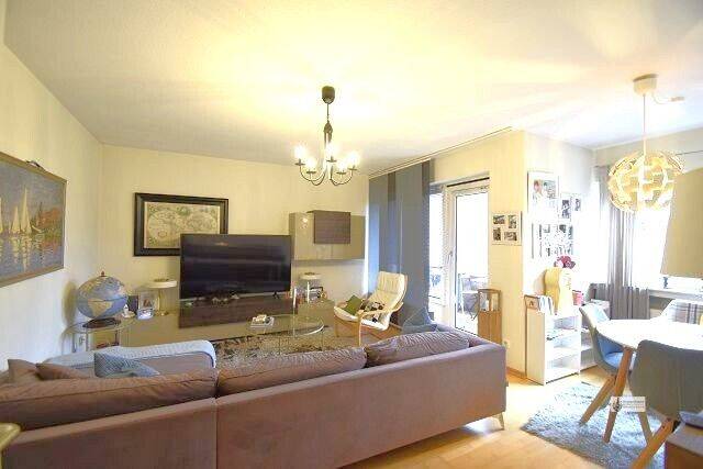 Gemütliche ETW + EBK + Balkon direkt am Sodenmattsee sehr gepflegter Zustand für 1 Pärchen mit 1 Kind, 28259 Bremen (Grolland Kirchhuchting Mittelshuchting Sodenmatt)