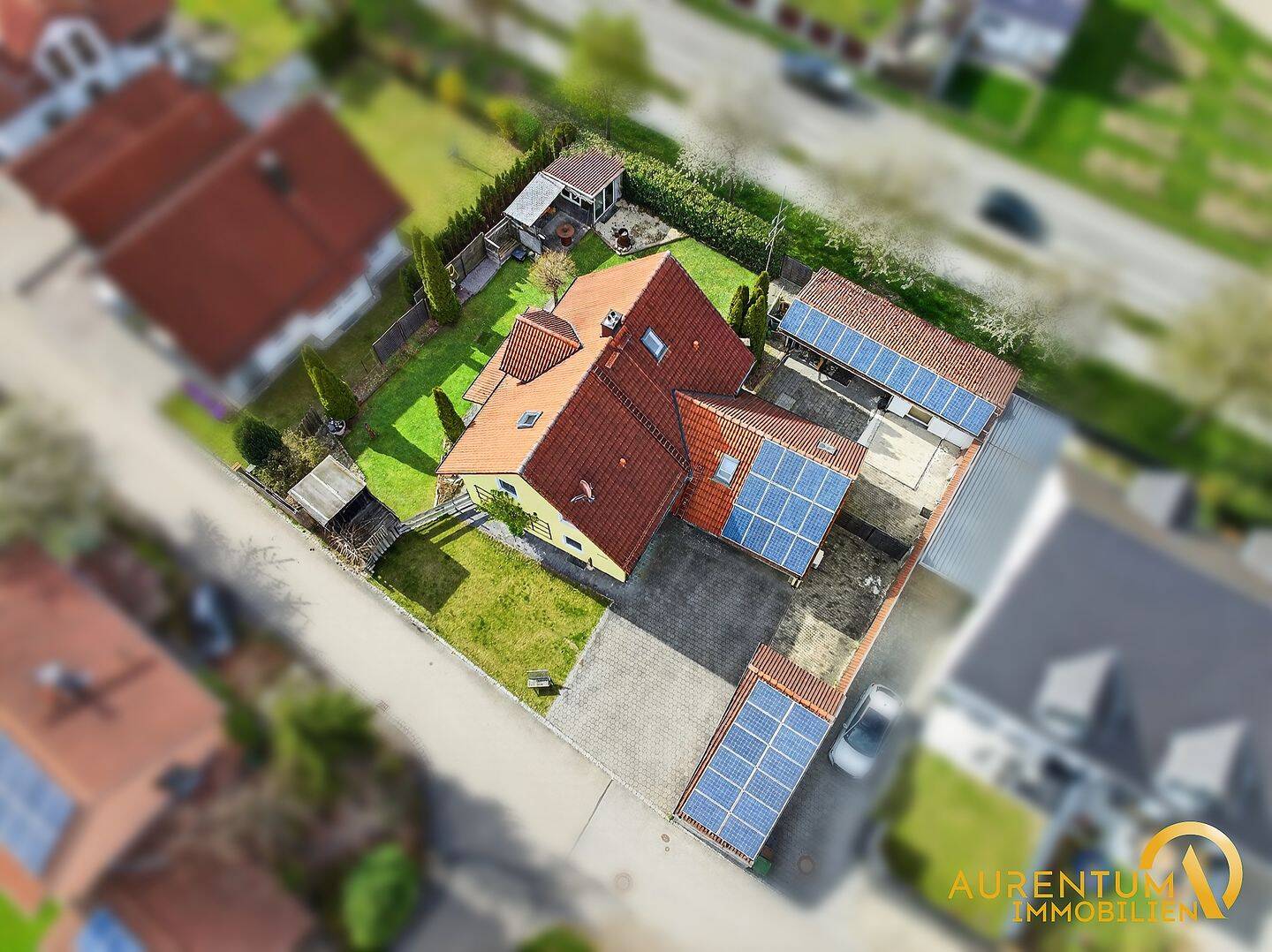 Zweifamilienhaus in begehrter Lage – freie Mietgestaltung für maximale Rendite, 84079 Bruckberg