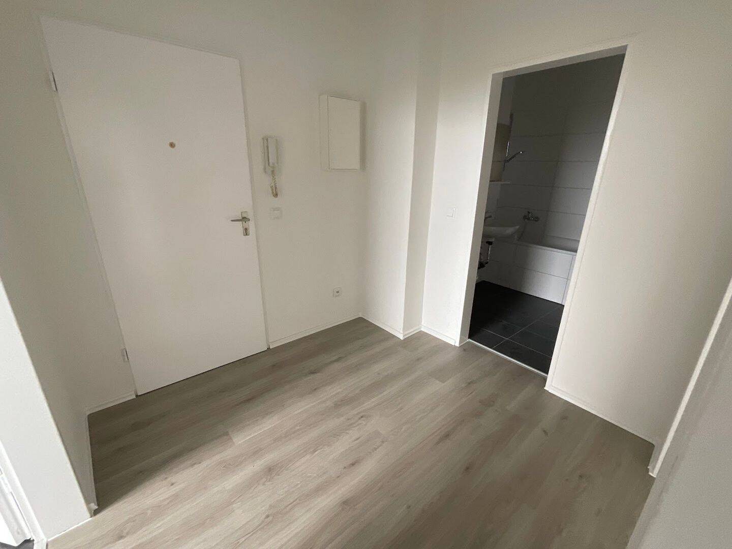 Ihre neue Wohnung im 7.Obergeschoss, 40595 Düsseldorf (Benrath Garath Hellerhof Urdenbach)