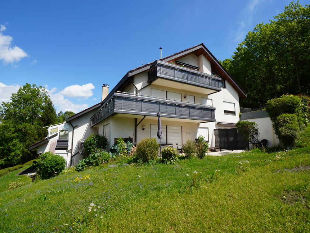 3 Zimmer Wohntraum in naturnaher Randlage mit Winterbalkon, Kachelofen und TG-Stellplatz, 78073 Bad Dürrheim