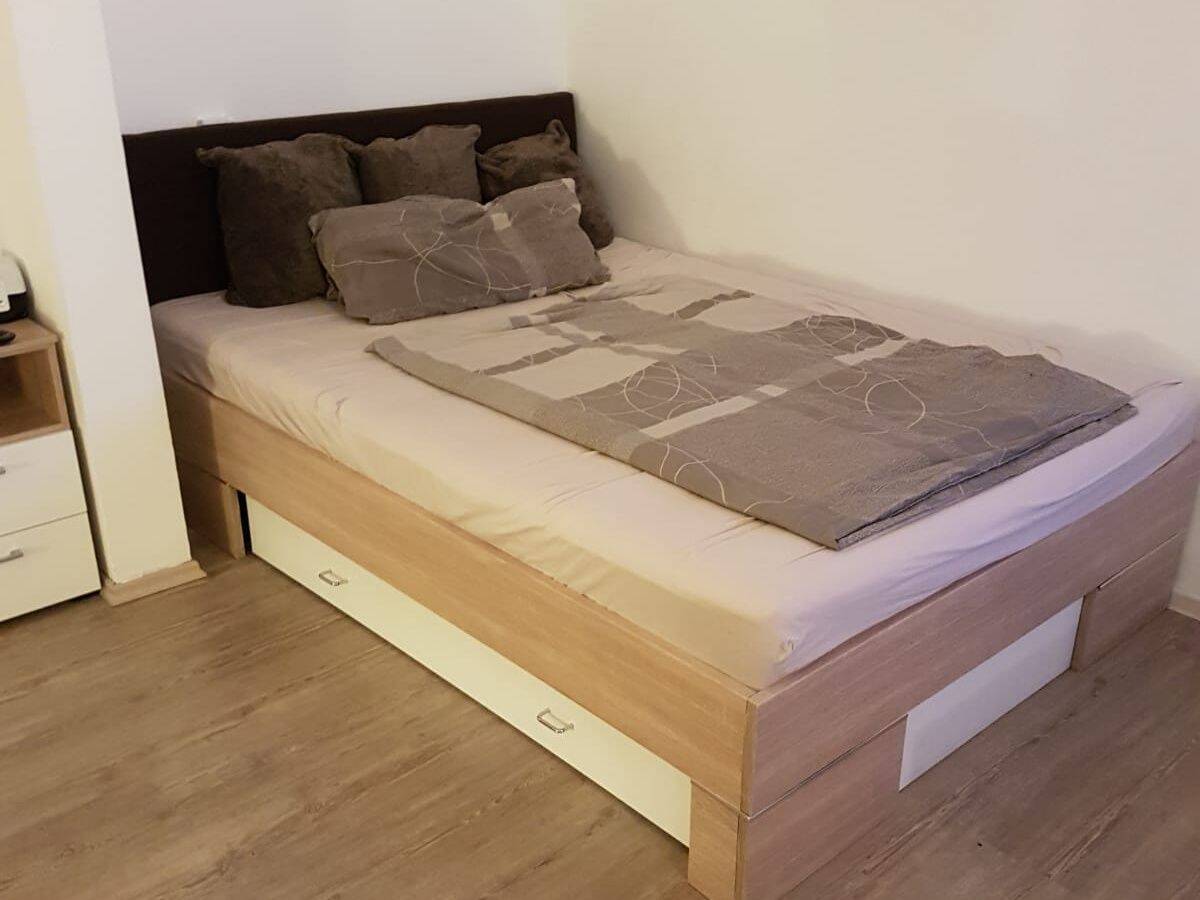 TOLLES APPARTEMENT AB 1.9.2026/1.10.2026 nach Absprache – GÜNSTIGE LAGE ZUR UNI/BRÜCKENCENTER GUTE MÖBLIERUNG (ECHTE ERSPARNIS !), 91522 Ansbach