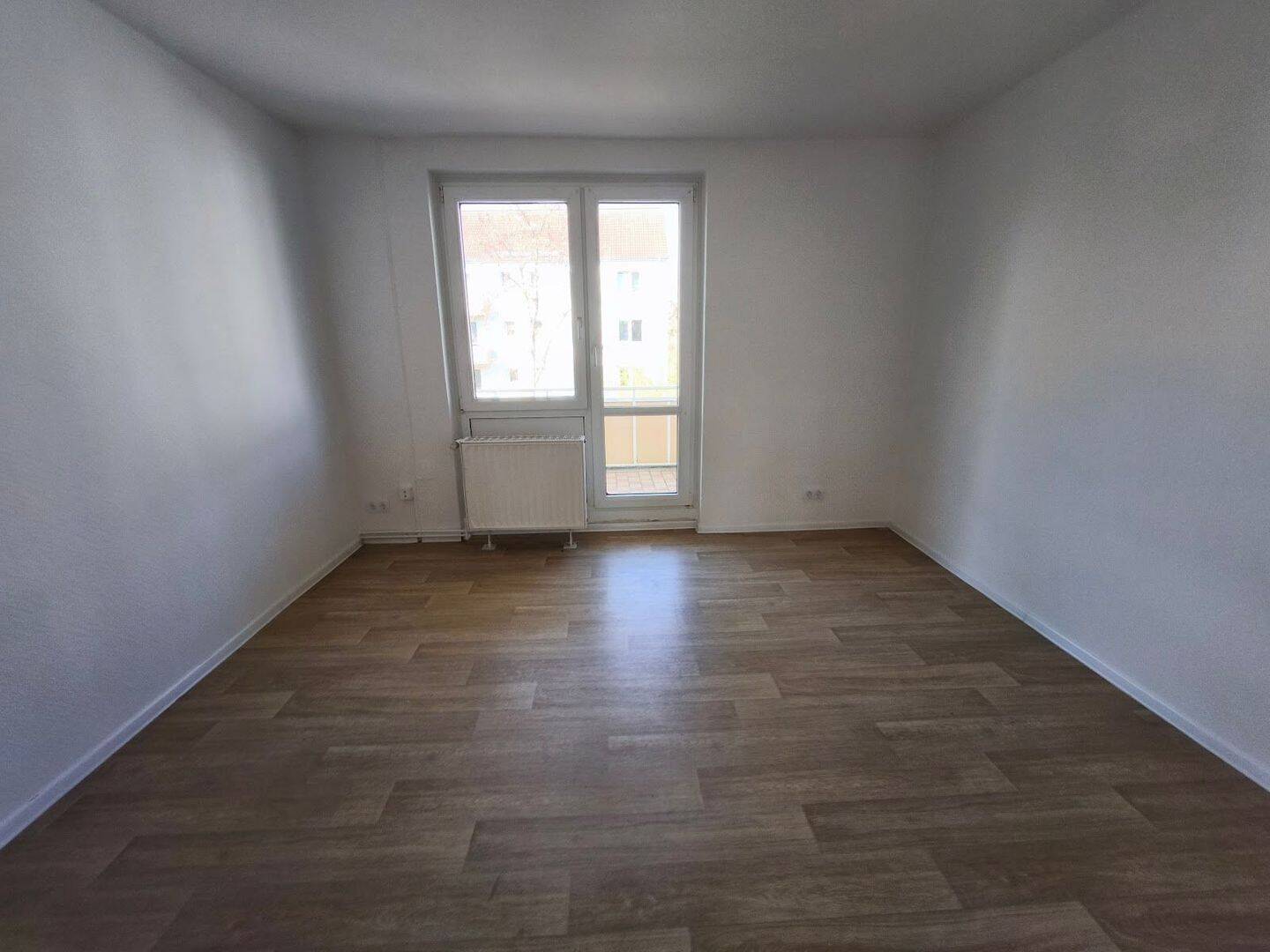 Attraktive 2-Zimmer-Wohnung mit Balkon – gute Anbindung, kurze Wege, 6217 Merseburg