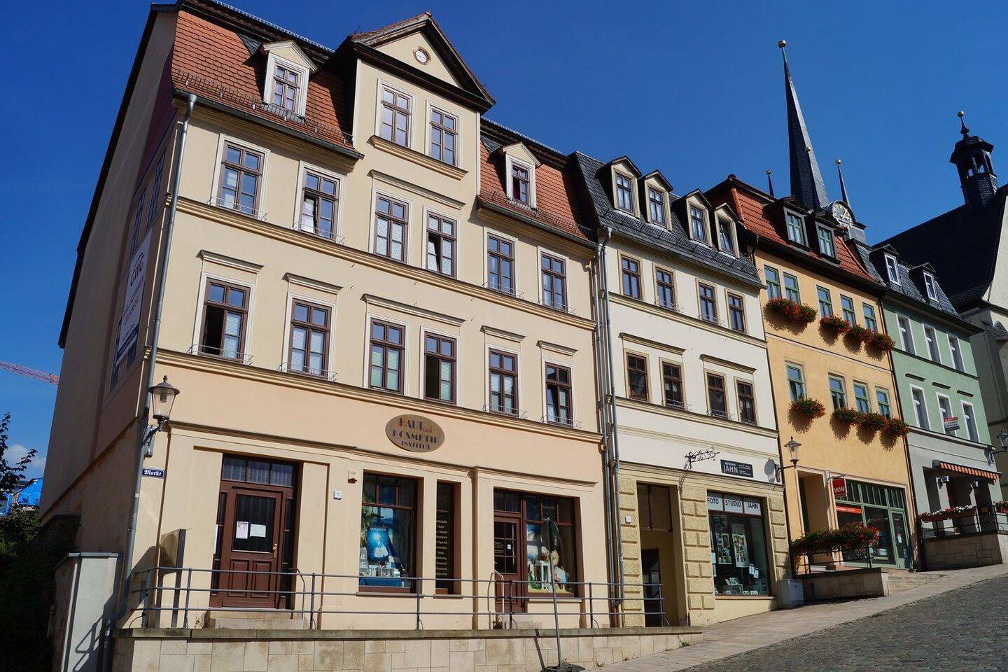 2-Raum-Wohnung mit Balkon im Stadtzentrum, 7381 Pößneck