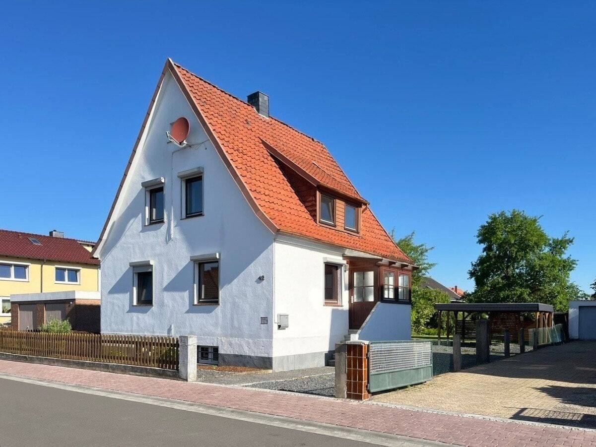 Gemütliches Einfamilienhaus mit Doppelcarport und großem Garten!, 37191 Katlenburg-Lindau