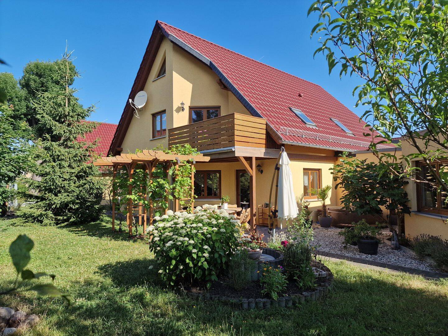 Hochwertiges Zweifamilienhaus in begehrter Leipziger Eigenheim-Oase, 4288 Leipzig (Holzhausen Liebertwolkwitz)