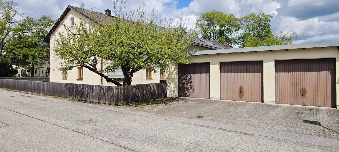 2 Familienhaus mit Potenzial –  zentral gelegen mit S – Bahn – Anbindung, 85653 Aying