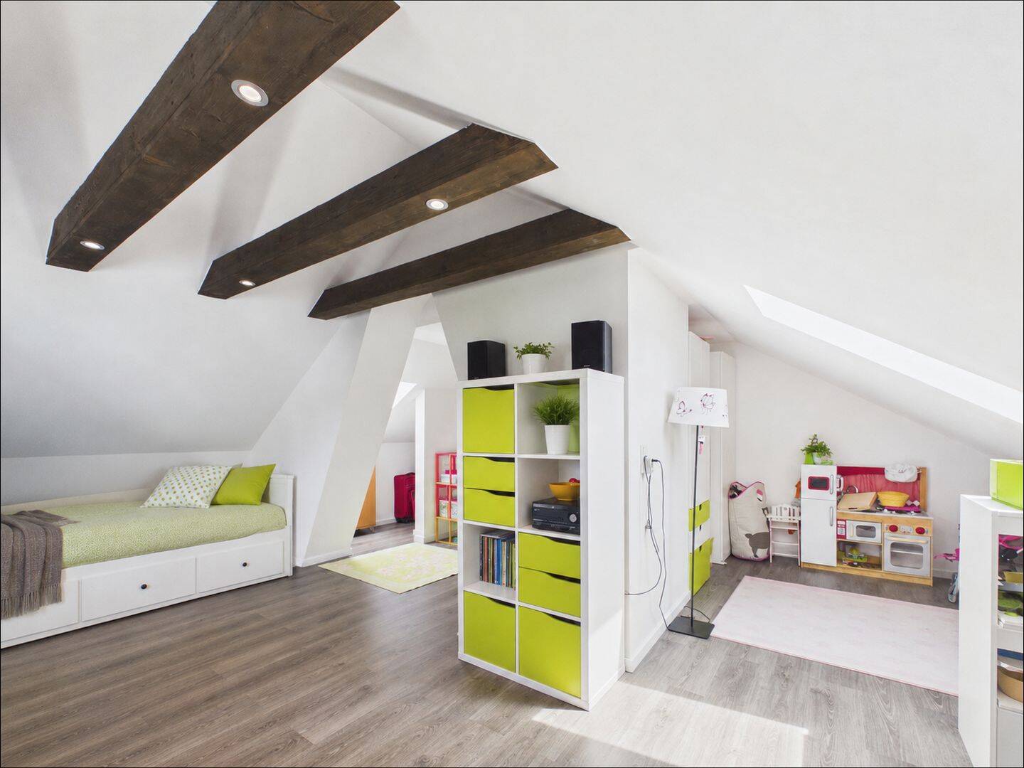 FAMILIENGLÜCK – Freundliches Reihenendhaus mit großen & sonnigen Grundstück in AB-Nilkheim, 63741 Aschaffenburg (Damm Innenstadt Leider Nilkheim Strietwald)