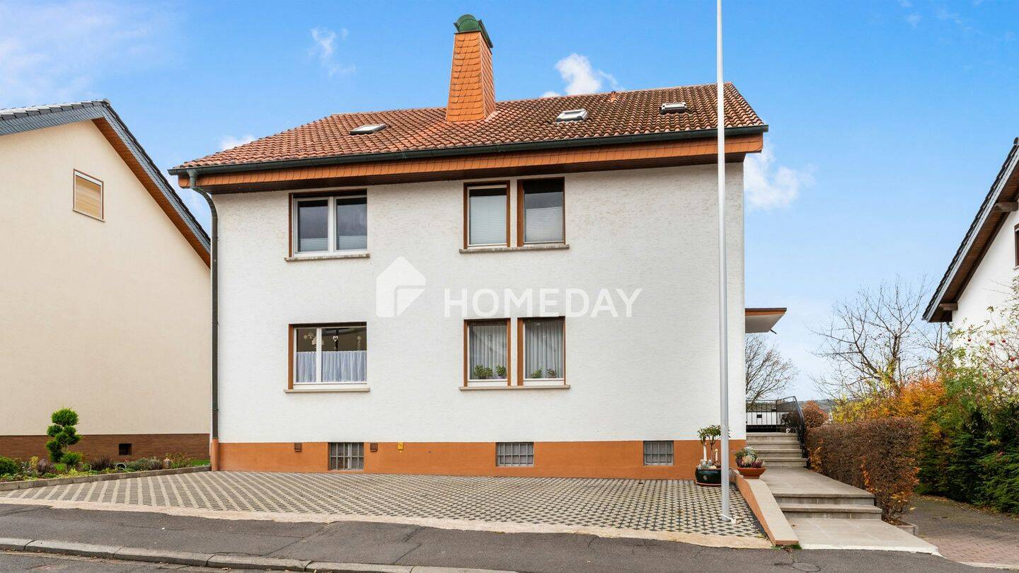Mehrfamilienhaus mit 3 Wohneinheiten, Terrasse, Wintergarten und Garten in attraktiver Lage, 36041 Fulda