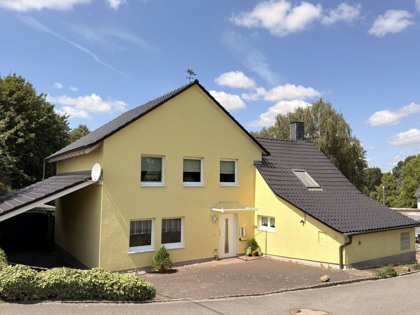 Einfamilienhaus mit großem Garten in verkehrsgünstiger Lage und Wohnmobilstellfläche, 59427 Unna