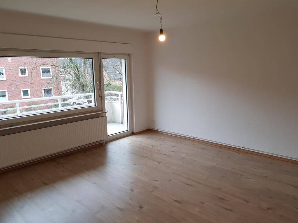 Schöne 3 Zimmer Wohnung im gepflegten Mehrfamilienhaus, 26723 Emden