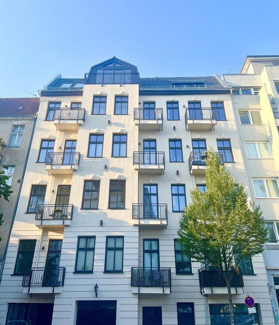 3 Zimmer-Wohnung in traumhaftem Altbau | 2 Balkone | Weitblick | EBK | Aufzug | Keller | kernsaniert, 12163 Berlin (Steglitz-Zehlendorf Friedenau Steglitz)