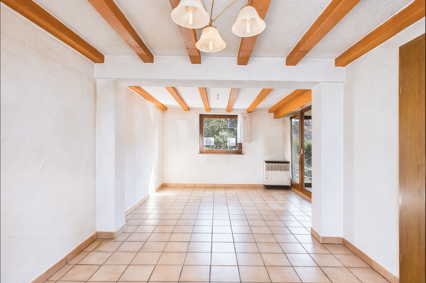 Chance zum Traumhaus – Einfamilienhaus mit Gestaltungspotenzial, 72766 Reutlingen
