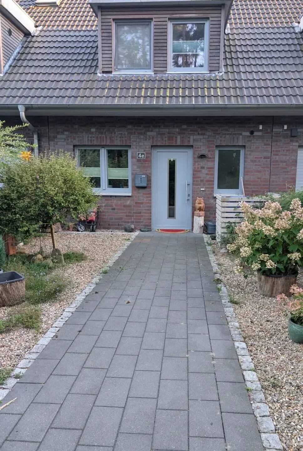 Top-Lage! Reihenmittelhaus mit EBK, schöner Terrasse und Grundstück in attraktiver Wohnlage in Hanstedt, 21271 Hanstedt