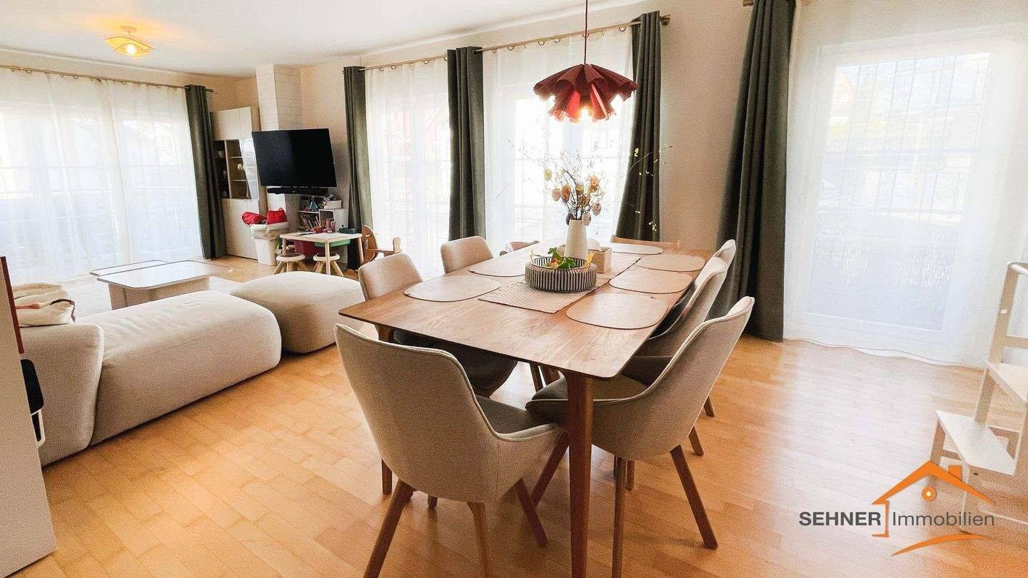 Möhnesee-Körbecke in Seenähe: Großzügige, lichtdurchflutete Wohnung mit 2 Balkonen und 120m² Wohnfläche, 59519 Möhnesee