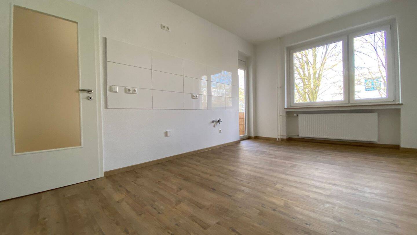 *** Altbauliebhaber aufgepasst! 2 Zimmer zzgl. Mansarde unweit des beliebten Schlossparks! ***, 45355 Essen (Bergeborbeck Bochold Borbeck-Mitte)