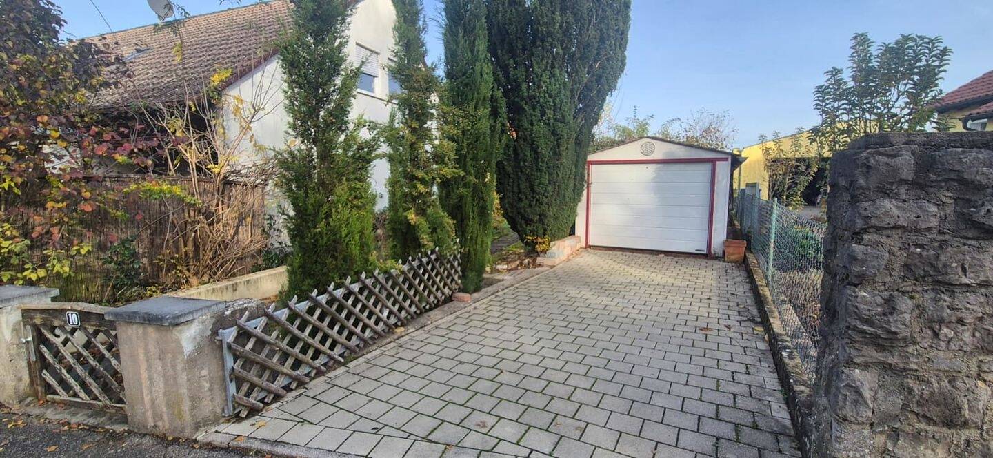 Zweifamilienhaus mit vielen Möglichkeiten!, 97215 Uffenheim