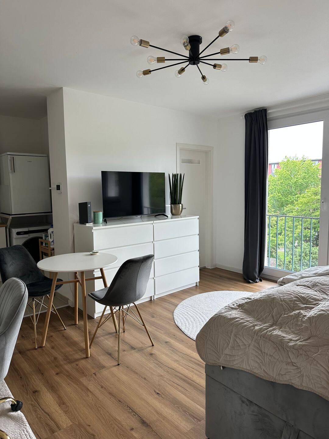 Moderne, möbilierte Wohnung in Lindenthal zur Untermiete, 50769 Köln (Chorweiler)