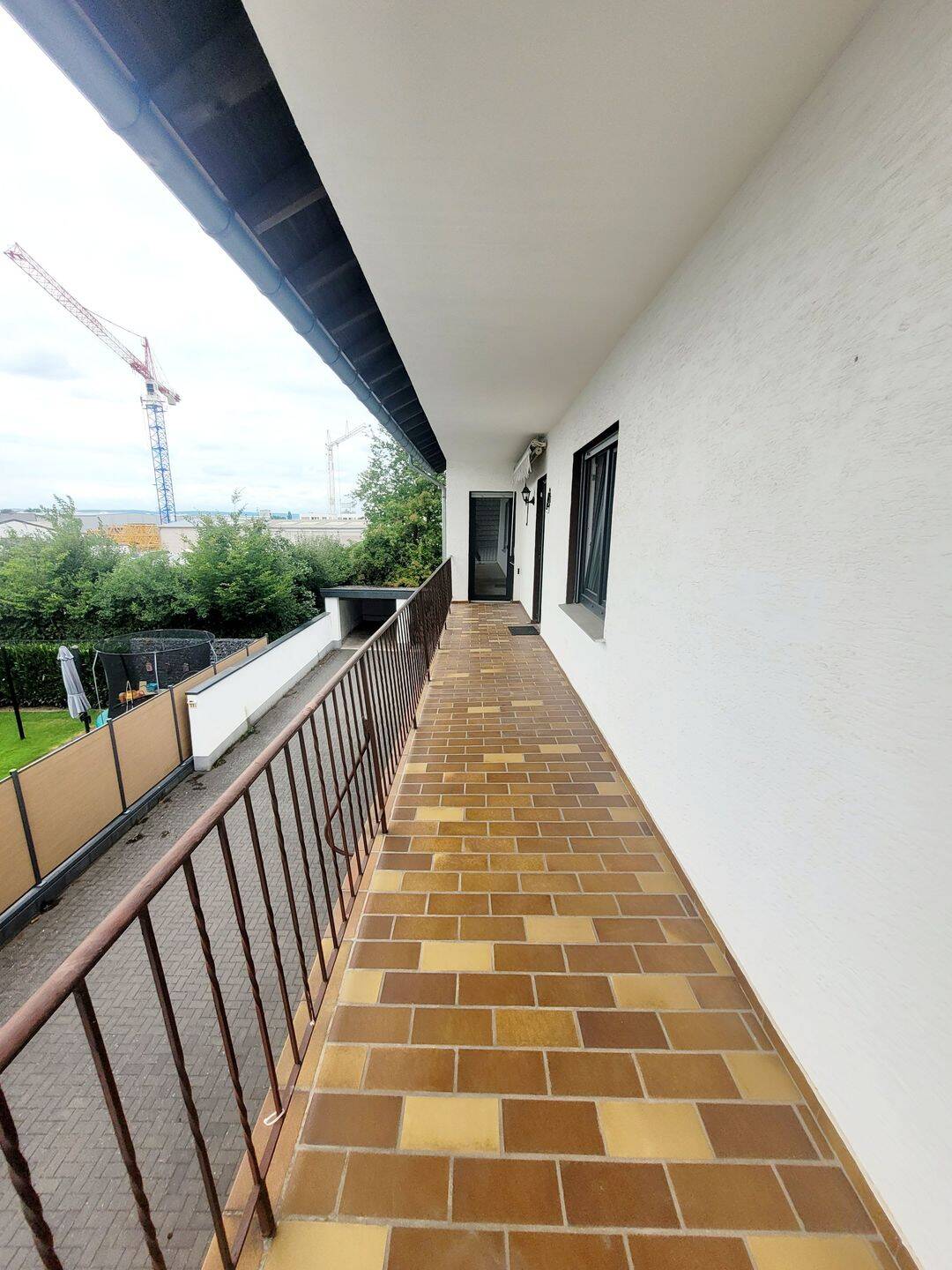 ***Großzügige 5-Zimmer-Maisonette-Wohnung in Mülheim-Kärlich***, 56218 Mülheim-Kärlich
