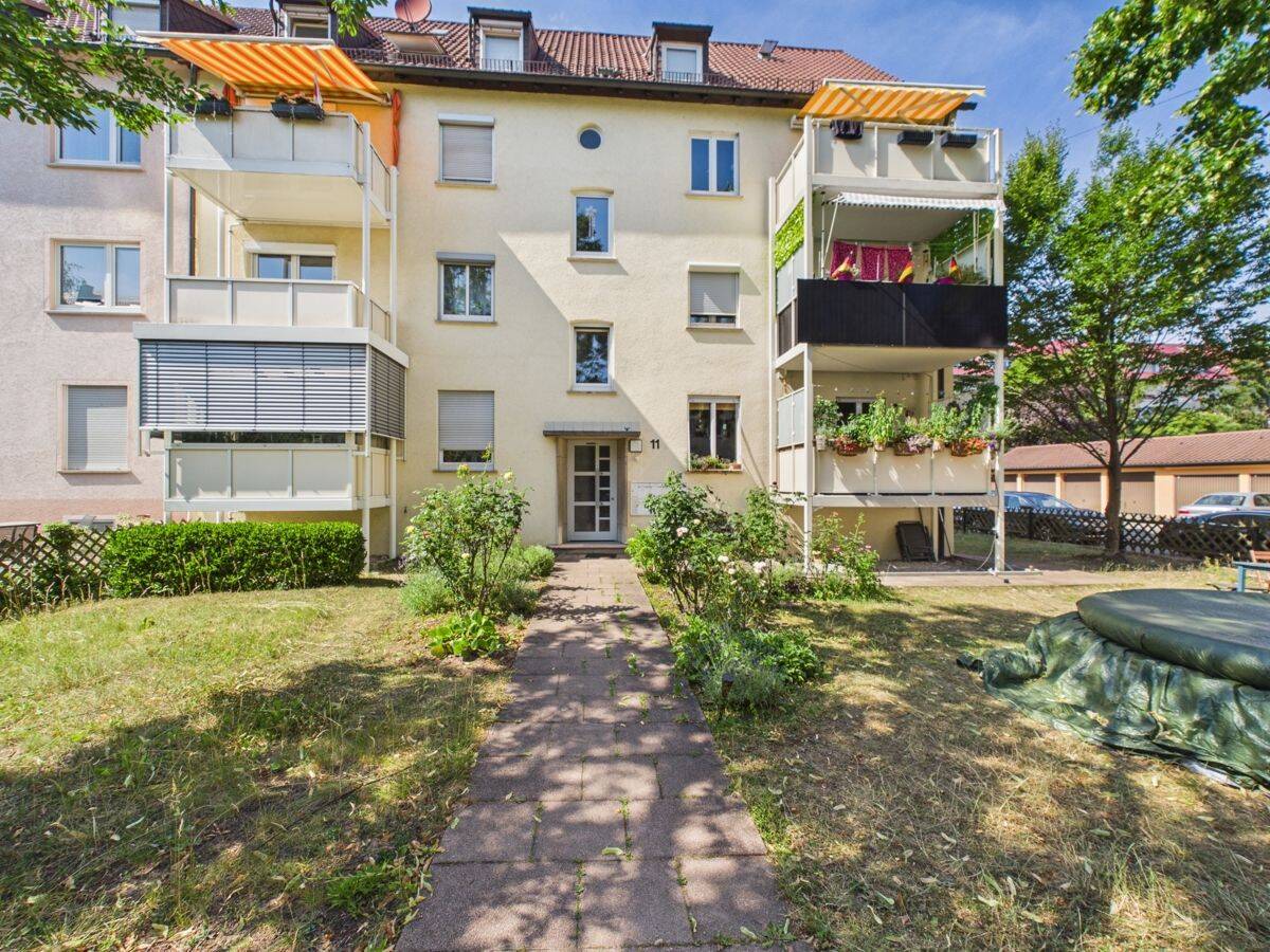 Ruhige Lage. Sofort frei! Niedriges Hausgeld. 3 Zimmer Stellplatz, Gemeinschaftsgarten, Kellerabteil, 70188 Stuttgart (Mitte Ost)