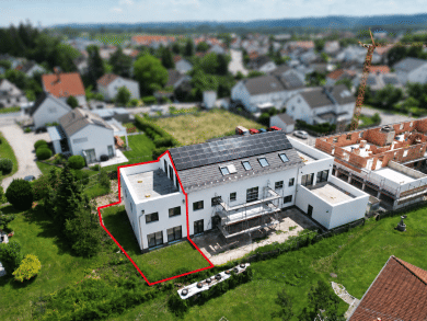 Haus-in-Haus Wohnung über drei Ebenen mit großem Garten am Ende einer Sackgasse!!!, 84030 Ergolding (Industriegebiet)