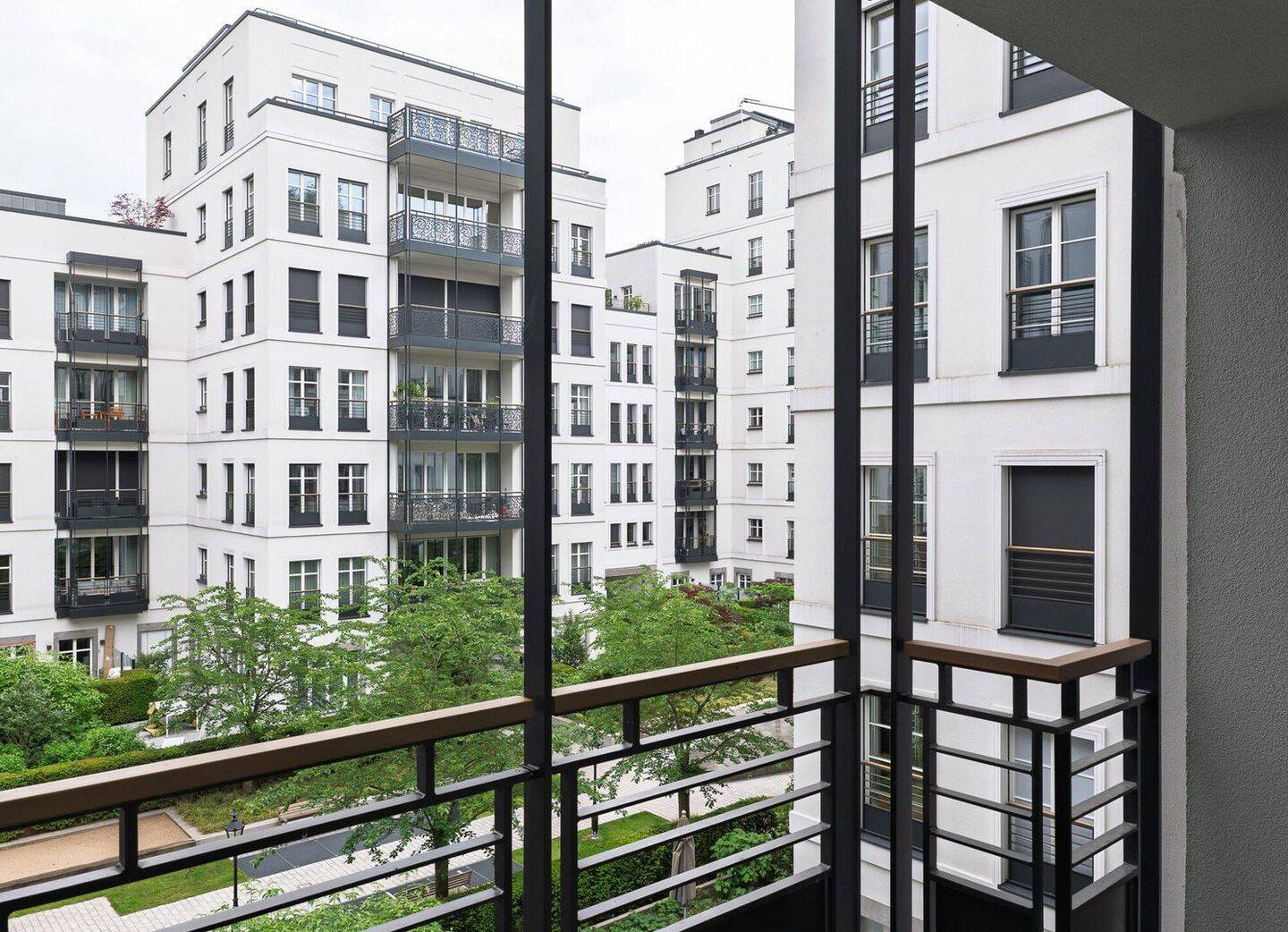 80qm 2-Zimmer Wohnung mit Balkon & WLAN WG-geeignet, 40213 Düsseldorf