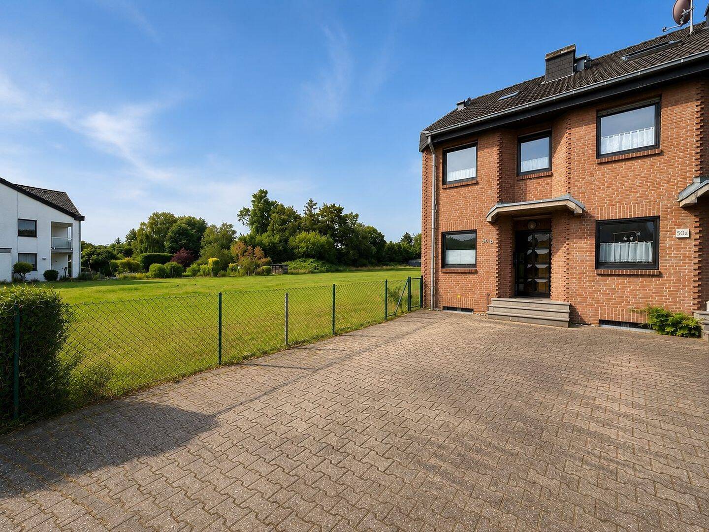 Familienfreundliches Zuhause mit vier Zimmern, Garten und Fernblick, 52080 Aachen