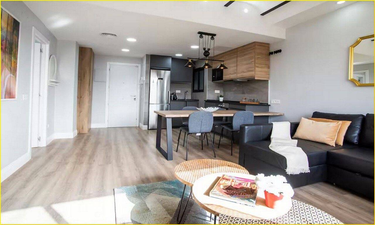 2-Zimmer-Wohnung ausreichend Platz, 50931 Köln (Lindenthal)