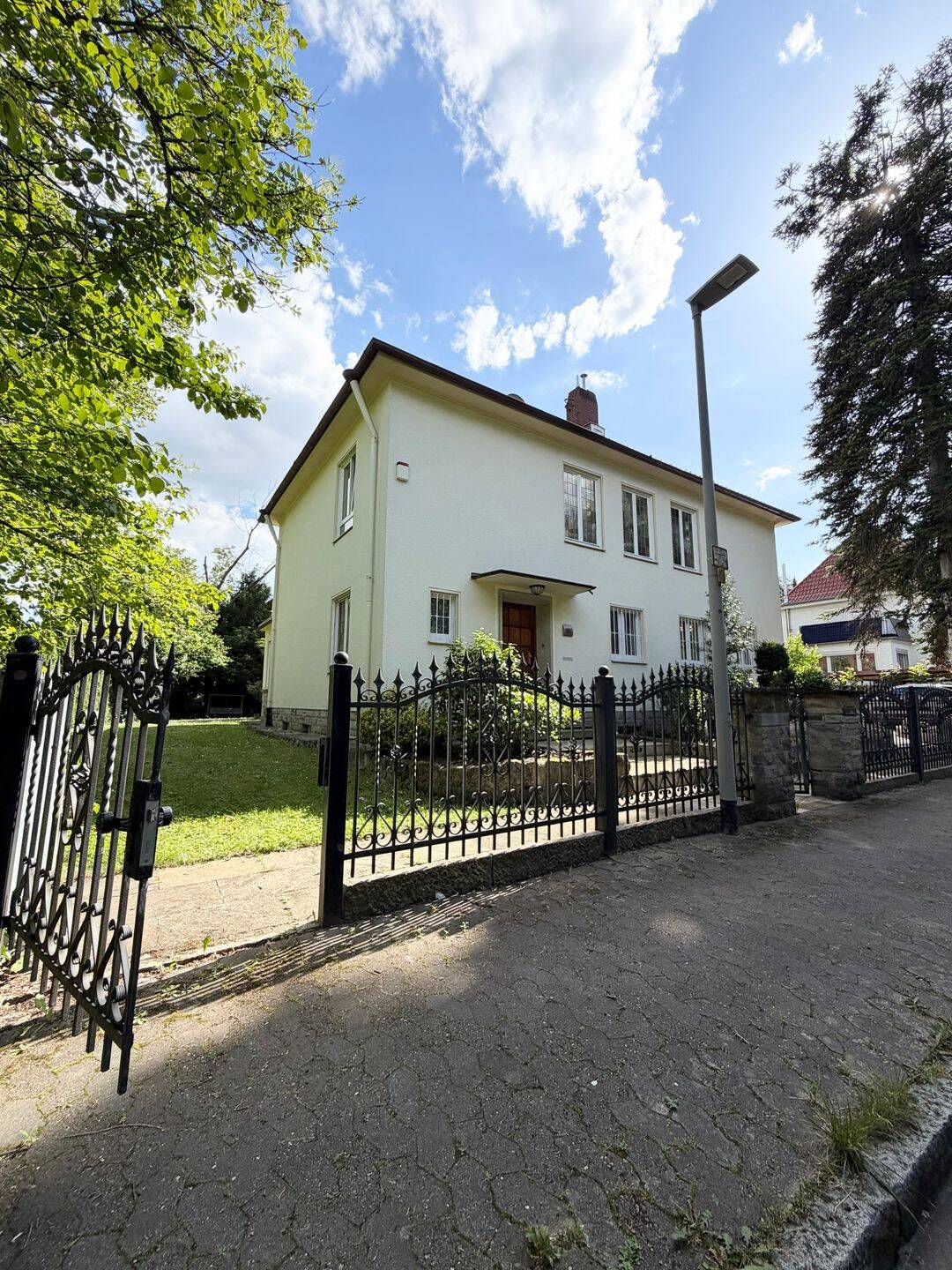 Luxuriöse Stadtvilla mit 305 m² Wohnfläche, großem Garten & hochwertiger Ausstattung I bezugsfertig, 30455 Hannover