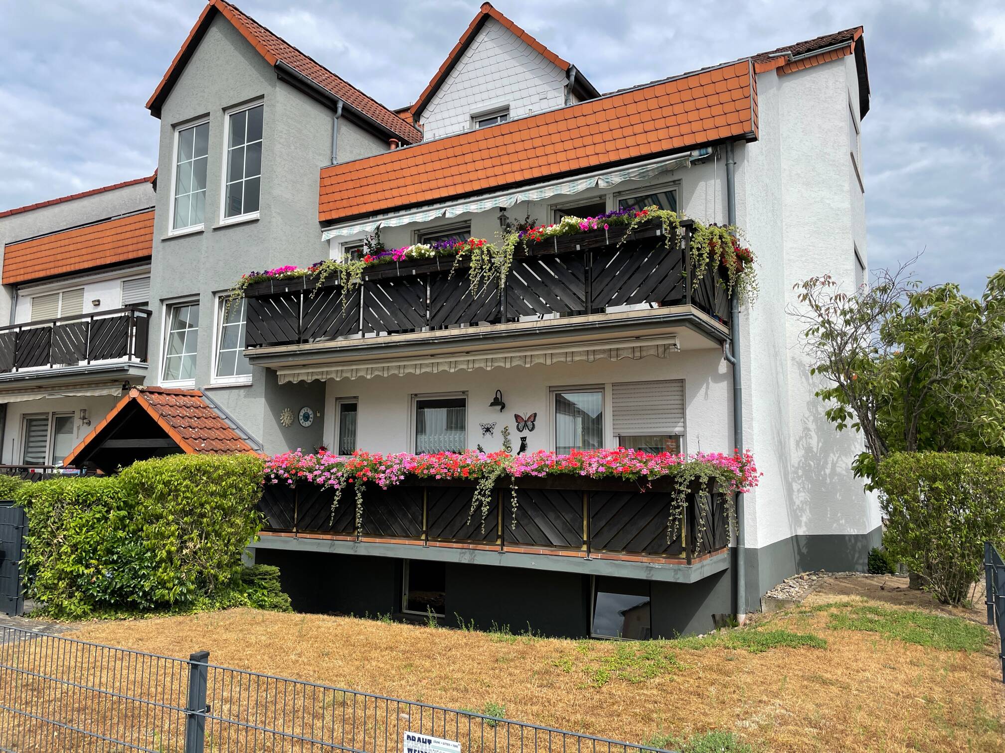 Großzügige 3,5 ZW- Garage mit Sonnenbalkon in Obertshausen zu  vermieten !, 63179 Obertshausen