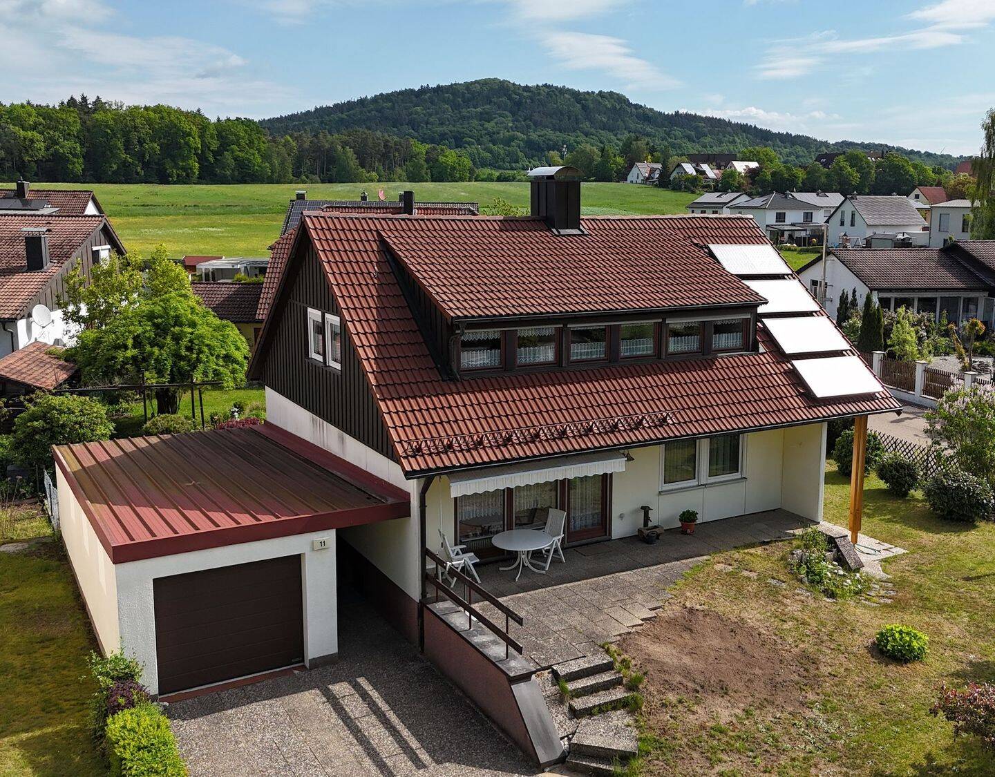 Gepflegtes Einfamilienhaus mit großem Traumgarten, 90518 Altdorf b. Nürnberg