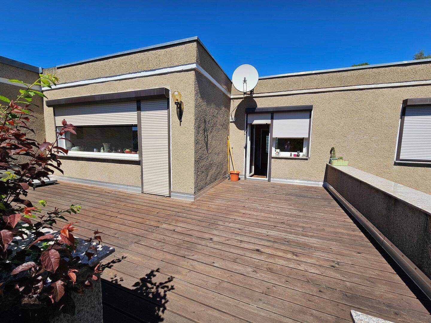 EINFAMILIENHAUS IM BUNGALOWSTIL MIT TIEFGARAGE, 39118 Magdeburg (Lemsdorf Reform Sudenburg)