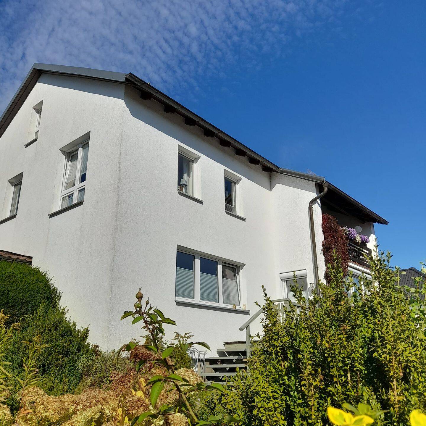 Freistehendes 2-Familienhaus in ruhiger Lage – perfekt für Eigennutzer mit Mieteinnahmen, 95176 Konradsreuth
