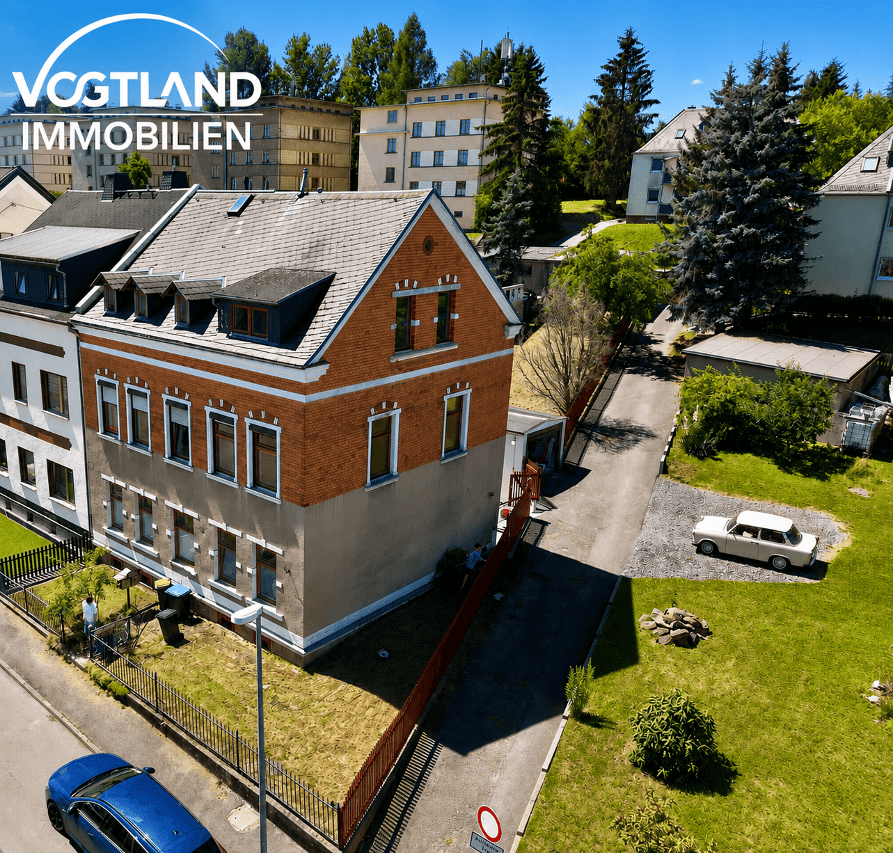 Reihenendhaus in ruhiger Lage – modernisiert, Garten & Ausbaupotenzial, 8499 Reichenbach im Vogtland