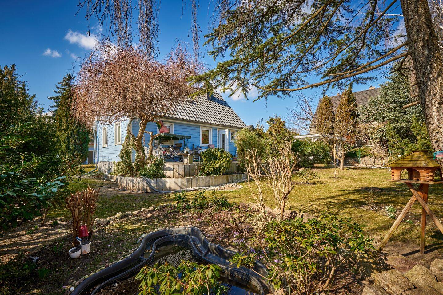 DEUTSCHMANN IMMOBILIEN ***** ivd – Modernisiertes EFH mit Komfort-Nebengebäude im Bernau-Blumenhag!