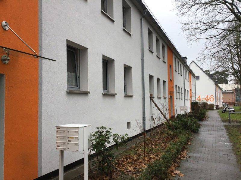 Kleine, renovierte 1,50-Zimmer-Single-Wohnung in Eichholz, 23564 Lübeck (Sankt Gertrud Sankt Jürgen)