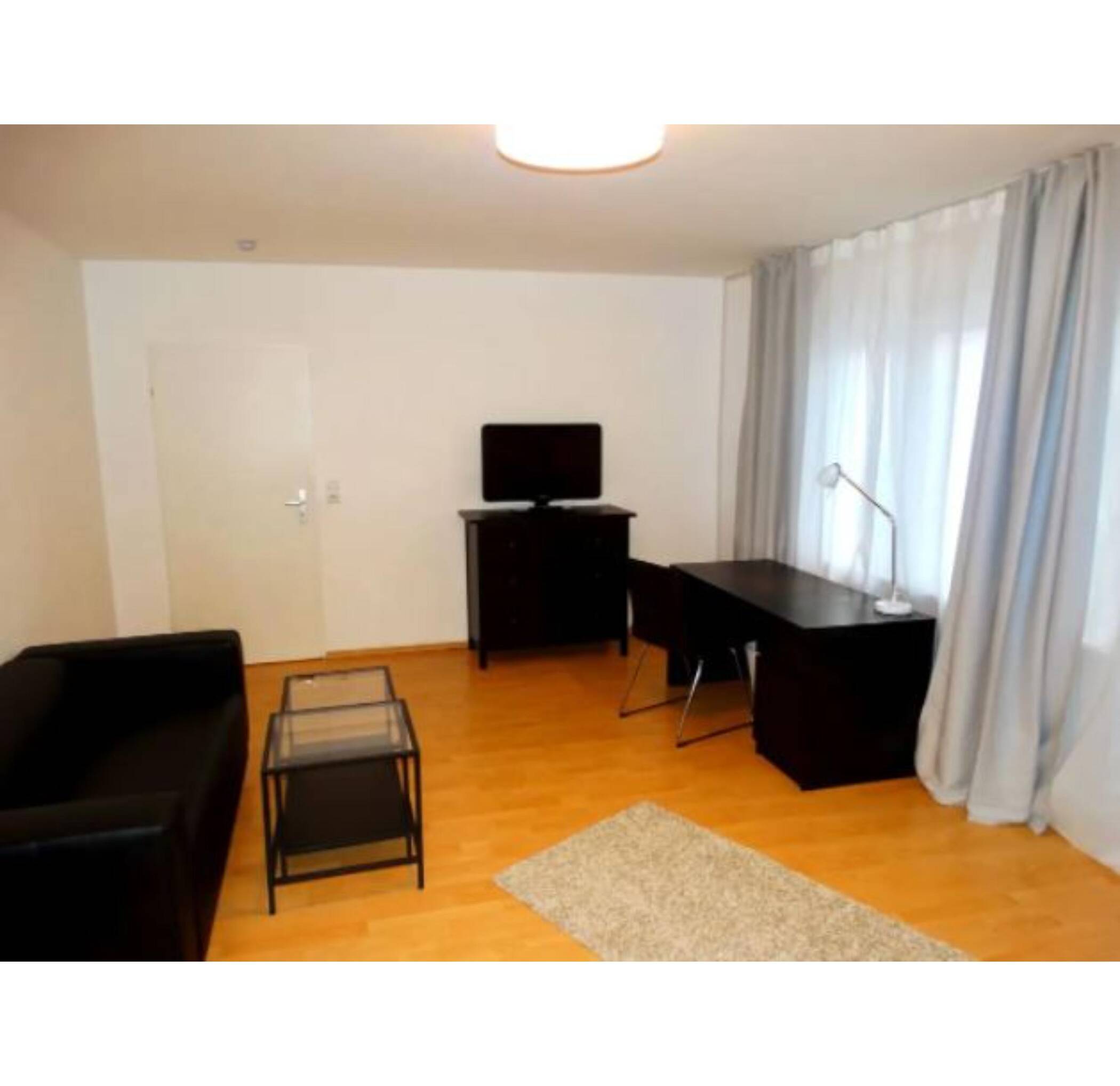 1-Zimmer-Wohnung mit Balkon und Einbauküche, 82140 Olching