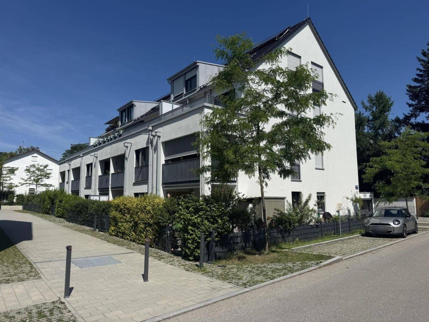 Modernes Wohnen in Bestlage von Ebersberg – 2-Zimmer-Gartenwohnung mit Terrasse & EBK, 85560 Ebersberg