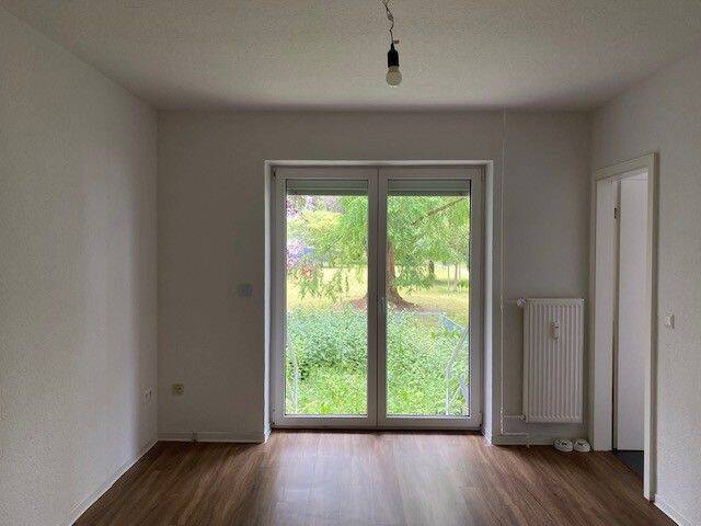 Kurzfristiger Einzug möglich – 1-Zimmer-Wohnung mit Mietergarten, 60433 Frankfurt am Main (Bonames Dornbusch Eschersheim Frankfurter Berg Preungesheim)
