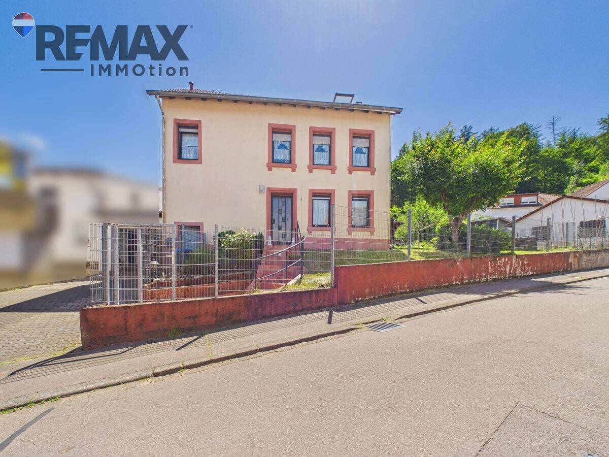 Charmantes Einfamilienhaus mit ausgebautem Dachgeschoss, Garten und Terrasse, 54441 Taben-Rodt