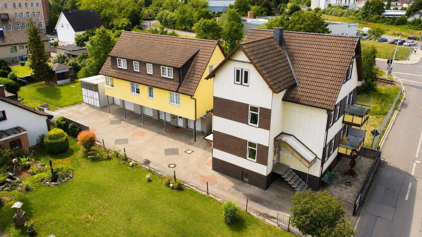 Zwei Häuser – Ein Kaufpreis! Gepflegtes Wohnensemble in Vienenburg, 38690 Goslar