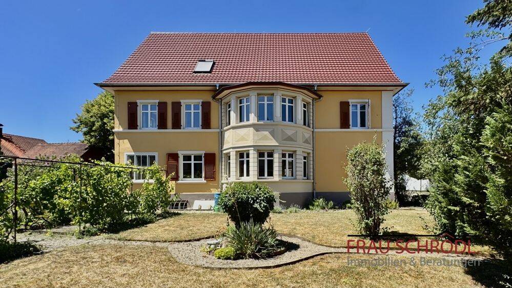 „VILLA ALBER“ Ein Stück Gottmadinger Geschichte Charaktervolles Villenanwesen mit vielfältigen Perspektiven, 78244 Gottmadingen