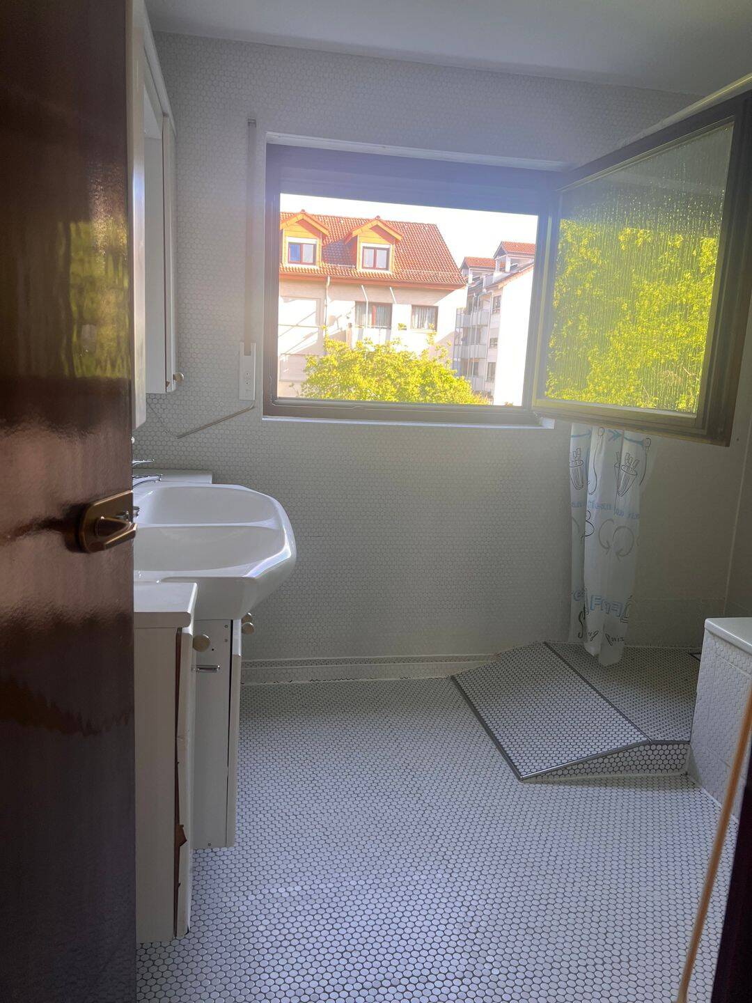 Helle, ruhig gelegene 3,5-Zimmer-Wohnung mit Balkon, 74081 Heilbronn (Horkheim Klingenberg Sontheim)