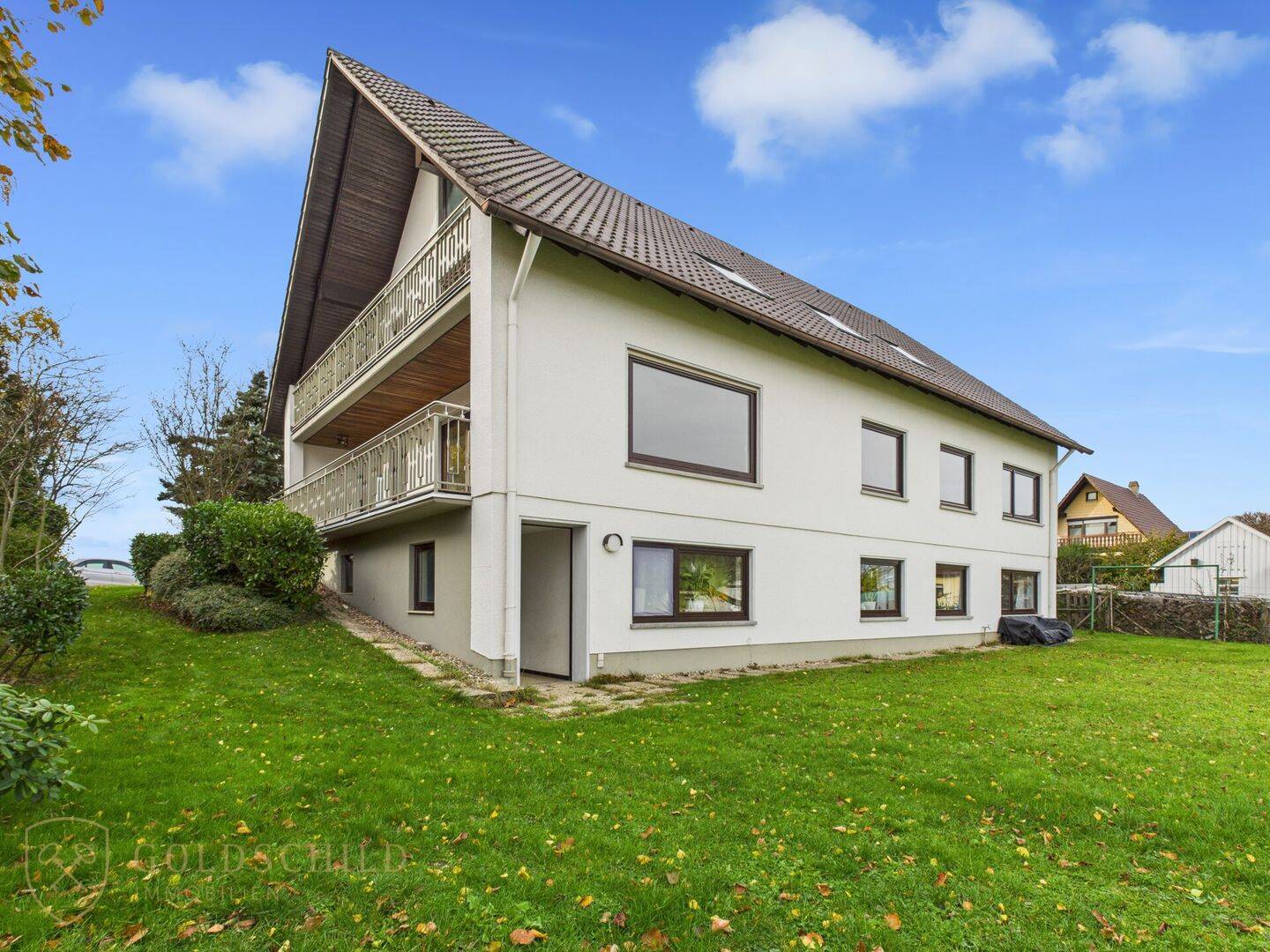 Großzügiges 2-Familienhaus mit Einliegerwohnung: Hauptwohnung & ELW sind frei!, 75328 Schömberg