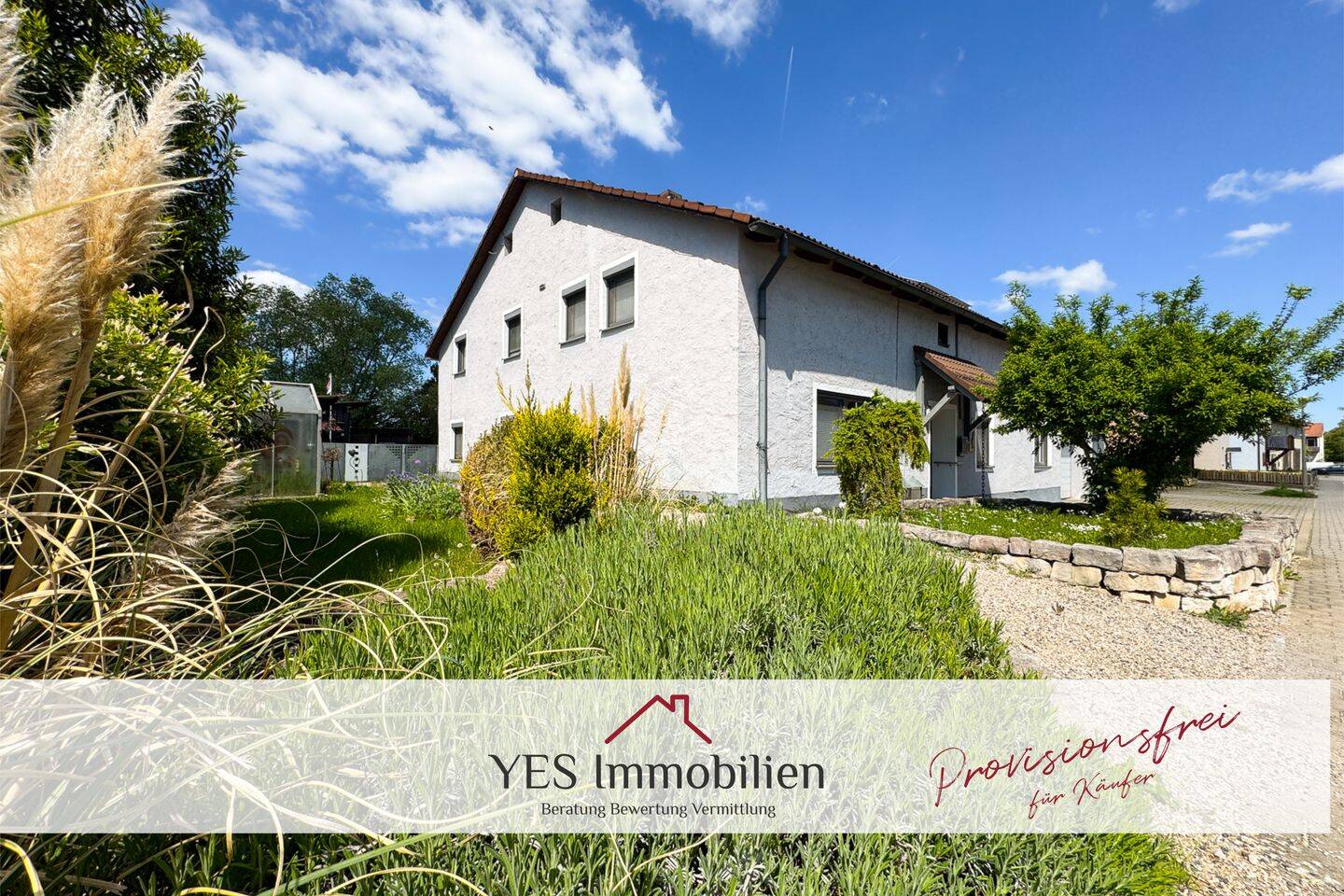 Großzügiges Zweifamilienhaus mit Garten, PV-Anlage und viel Platz, 91799 Langenaltheim