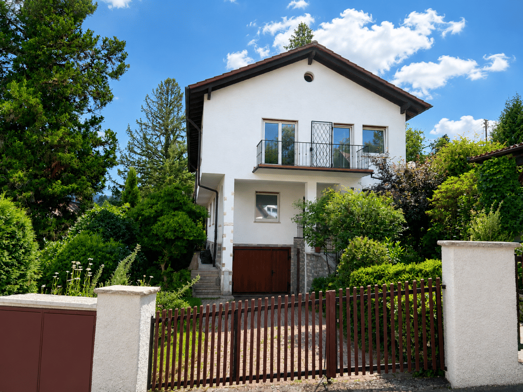 Eine Rarität am Eckberg – Exklusives Zweifamilienhaus in unverbaubarer Bestlage von Baden-Baden, 76530 Baden-Baden (Ebersteinburg Innenstadt Lichtental Varnhalt Weststadt)
